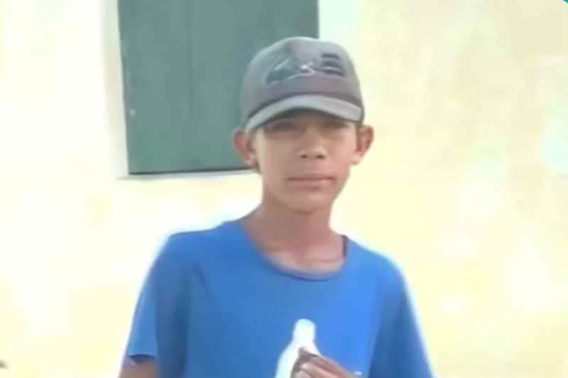 adolescente assassinado diamante