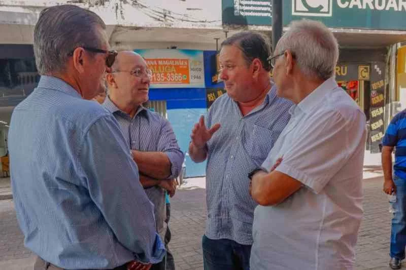 Cícero Lucena se reúne com empresário para investimento no Centro Histórico 5 cicero empresarios