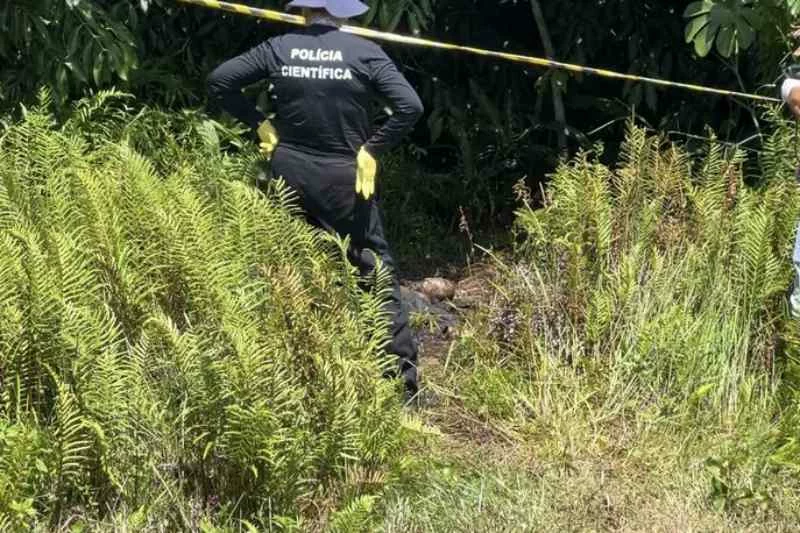 Corpo é encontrado com marca de tiro na cabeça em Bayeux 2 corpo