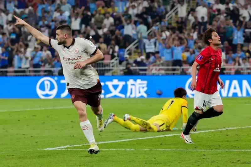 Manchester City vence o Urawa Reds e encara Fluminense na final do Mundial de Clubes 2 urawa man city