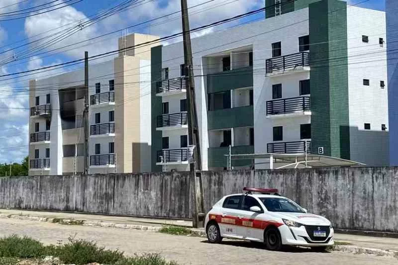 Com três crianças sozinhas, apartamento pega fogo na Zona Sul de João Pessoa 6 incendio em apartamento em joao pessoa