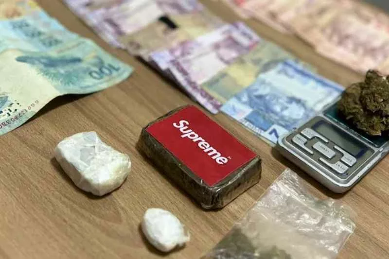 Polícia prende traficante que fazia "delivery" de drogas, em João Pessoa 5 delivery drogas jpa 0904