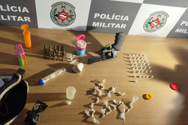 Homem é preso na Capital com arma da Secretaria de Segurança Pública e drogas 4 apreensao torre 3011