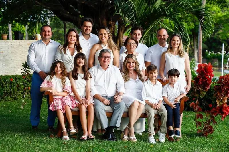 “Que a estrela de Belém possa iluminar todas as famílias paraibanas”, diz João Azevêdo 6 mensagem natal joao azevedo