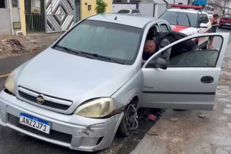 Perseguição termina com um preso, arma apreendida e carro recuperado na Grande JP 5 perseguicao bayeux 2412