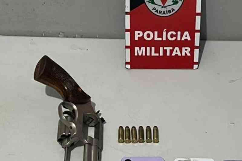 Família feita refém em Lagoa de Dentro e é resgatada pela PM 2 apreensao lagoa de dentro 140125