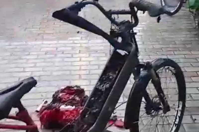 bicicleta queimada manaira 260125