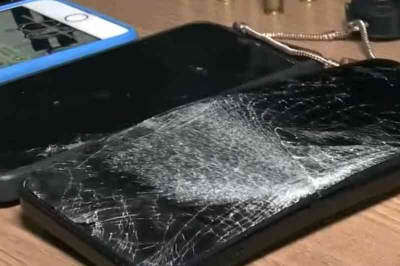 celular cuia quebrado 230125