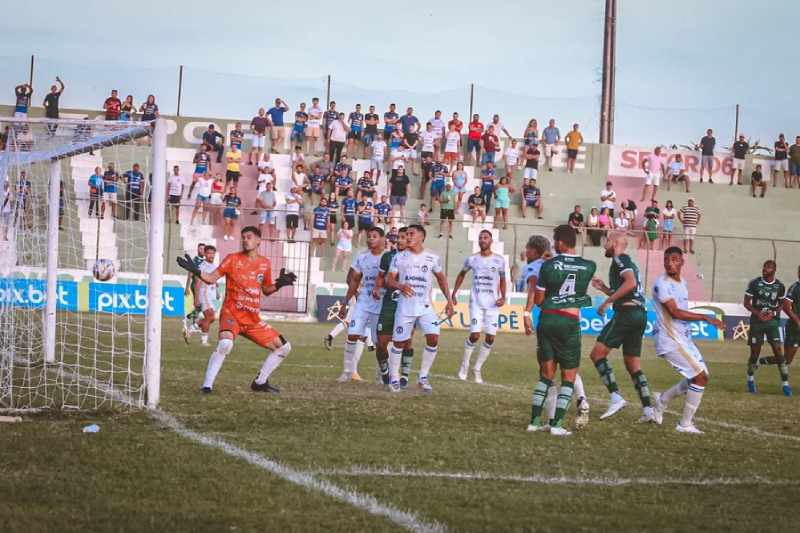 Sousa faz jogo protocolar no Marizão e vence Pombal por 1 a 0 pelo Campeonato Paraibano 2 sousa x pombal 010225