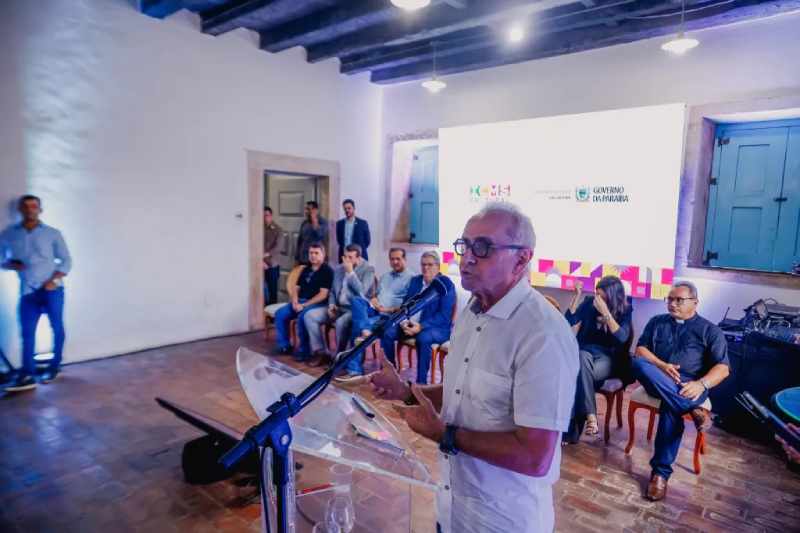 Cícero celebra adesão de mais de 600 empresas ao "Viva o Centro" e projeta ampliação do programa 3 cicero viva o centro 170325