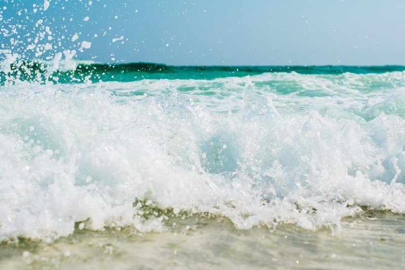 Homem morre afogado em praia de Baía da Traição, Litoral Norte da Paraíba 5 onda mar
