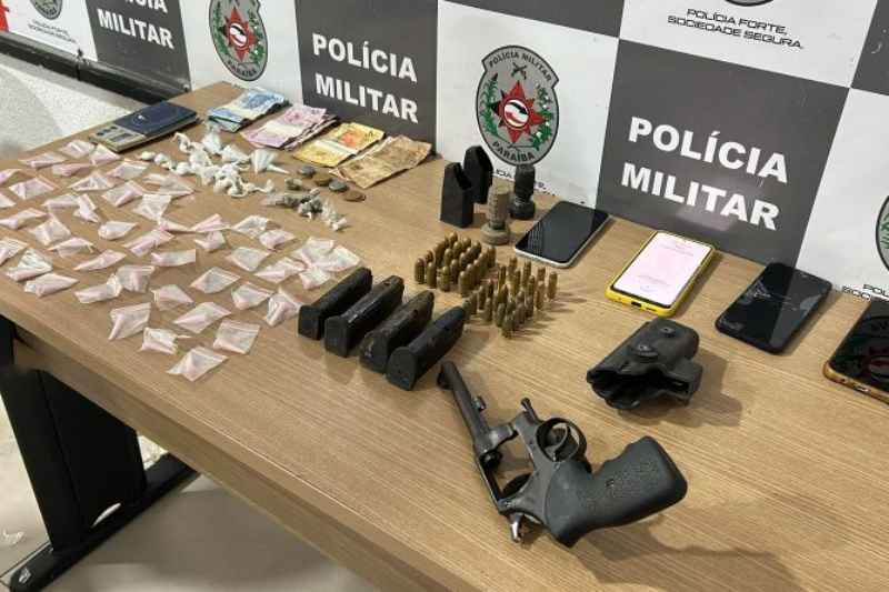 Operação da Polícia Militar apreende arma, munições, carregadores e drogas em João Pessoa 4 operacao pm 0903