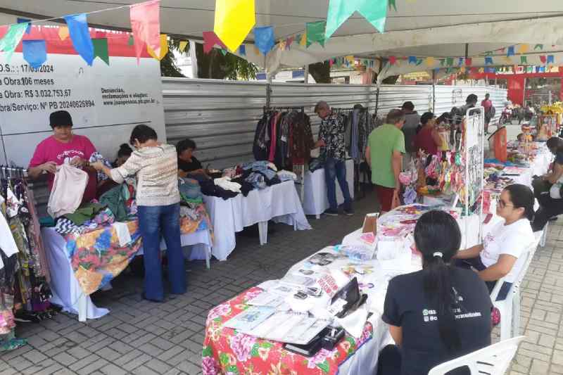 Empreendedorismo criativo e artesanato são destaques na Feira Móvel, no Ponto de Cem Réis 6 feira movel centro jpa