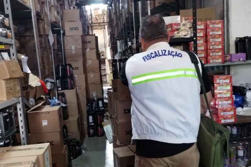 Agevisa interdita distribuidora de suplementos irregulares em João Pessoa 1 aprensao manaira 130825