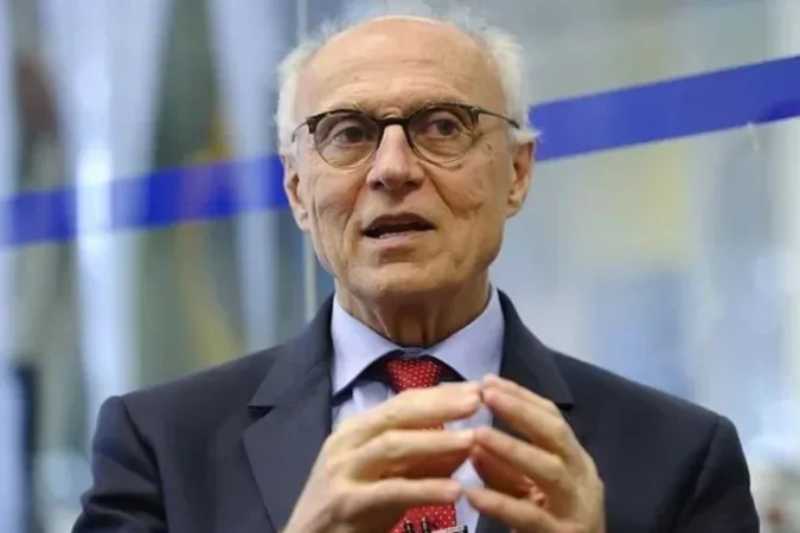 Eduardo Suplicy é internado no Rio de Janeiro após sentir mal-estar 4 eduardo suplicy