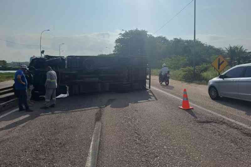 caminhao oitizeiro 160925