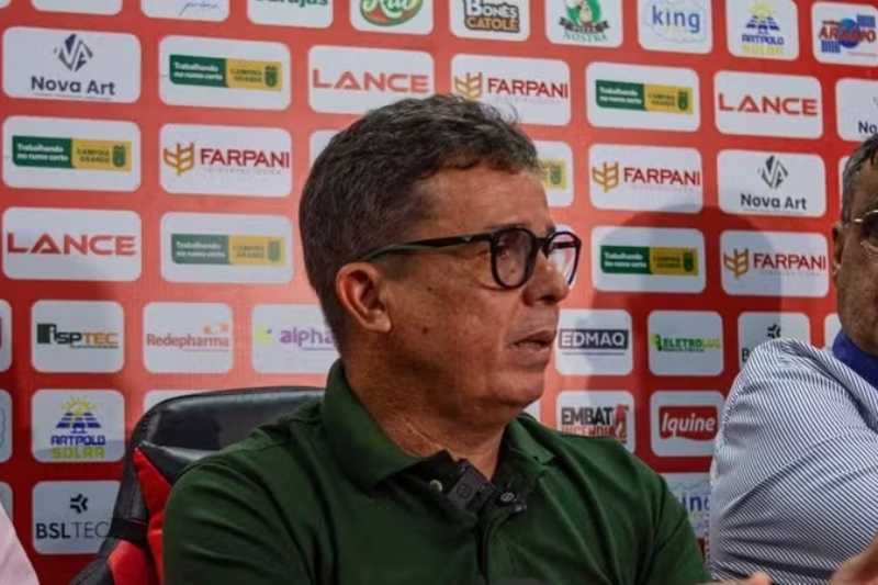 Campinense anuncia Evaristo Piza como novo treinador para 2026 4 evaristo piza campinense 240925