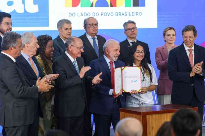 lula sanciona lei adultizacao