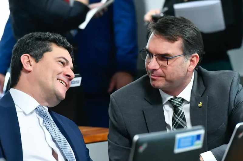 CPI do Crime Organizado terá Flávio Bolsonaro e Moro como titulares 1 sergio moro e flavio bolsonaro