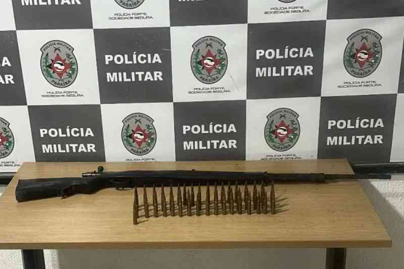 Polícia apreende fuzil de uso militar durante operação em Gramame, em João Pessoa 2 fuzil gramame 081125