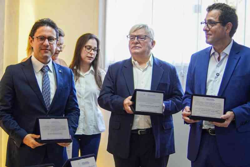 homenagem stj catole do rocha