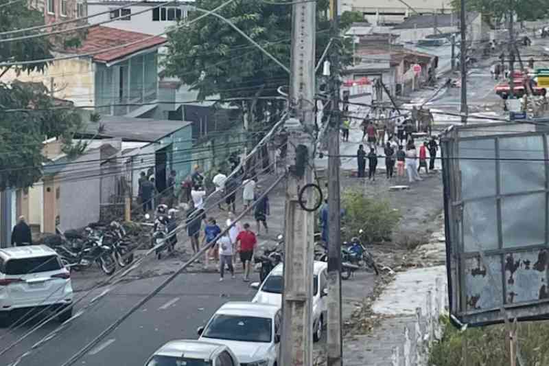 rompimento cg 08112252