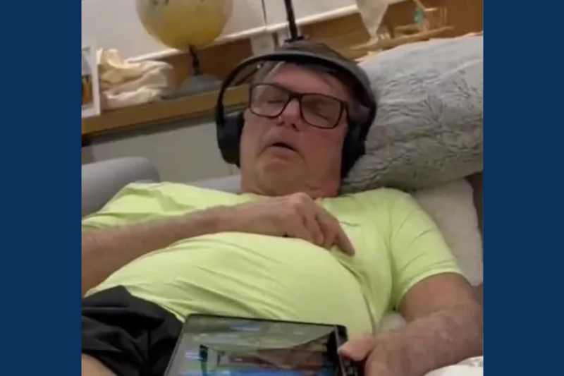 bolsonaro com soluco 121225