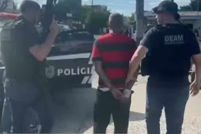Homem é preso suspeito de agressão e cárcere privado contra companheira no Valentina 6 prisao carcere privado 111225