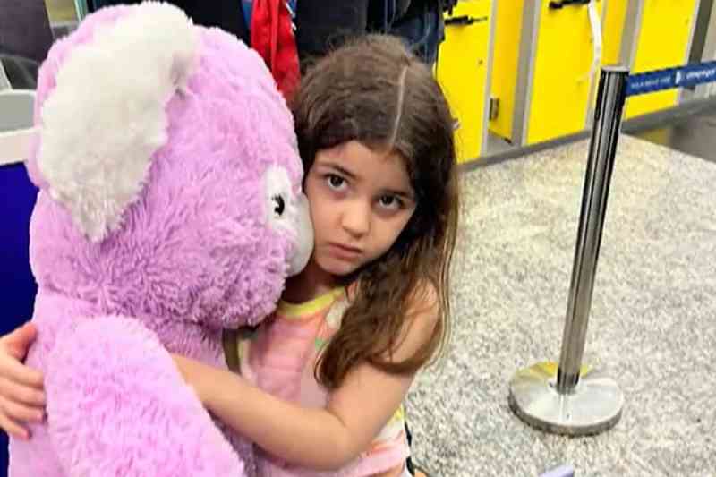 urso crianca viagem
