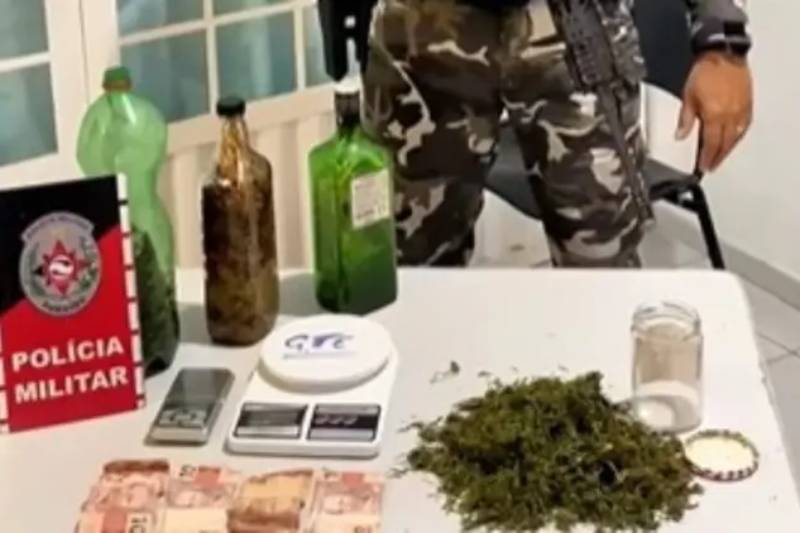 Polícia Militar apreende drogas em festa suspeita de tráfico no Sertão da Paraíba 2 apreensao tavares 030126