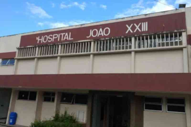 Adolescente tenta assaltar hospital em CG, mas arma falha e PM apreende revólver 3 hospital joao