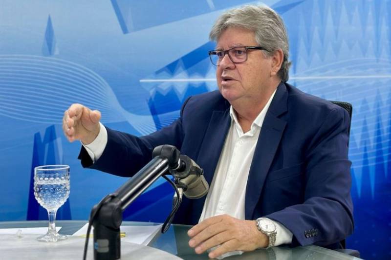 joao azevedo arapuan fm 200126