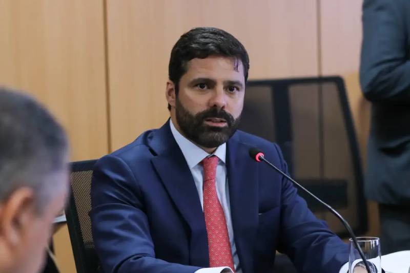 manoel carlos de almeida neto