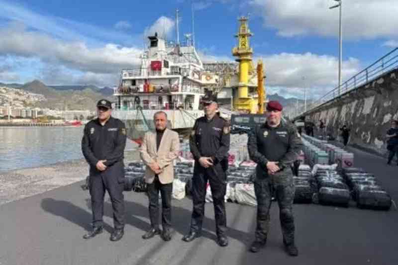 navio espanha pf