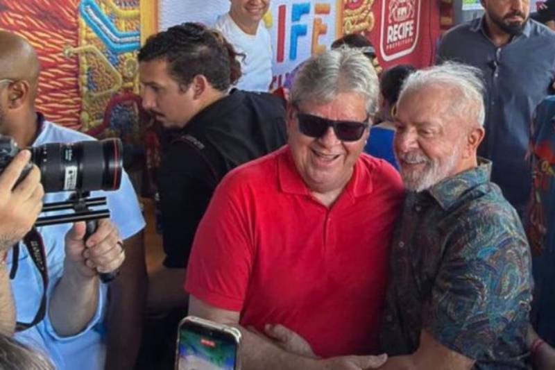 lula e joao azevedo galo 140226