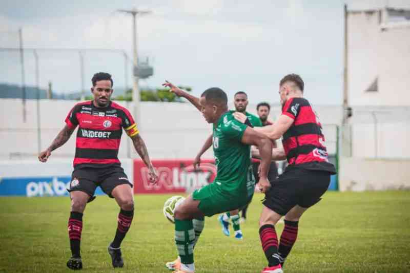 Campinense vence o Sousa no Marizão e abre vantagem na semifinal do Paraibano 10 sousa x campinense 280226