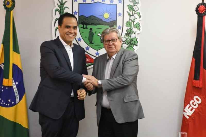gustavo feliciano e joao azevedo