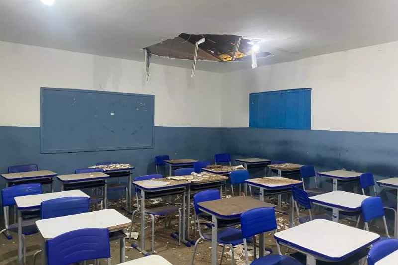 teto escola patos 270326