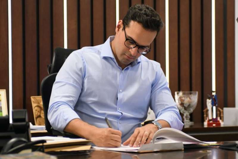 lucas ribeiro assina
