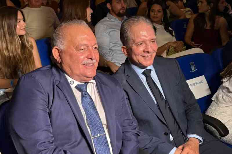 Nabor Wanderley renuncia à Prefeitura de Patos para disputar o Senado nas eleições de 2026 4 nabor e vice renuncia 040426