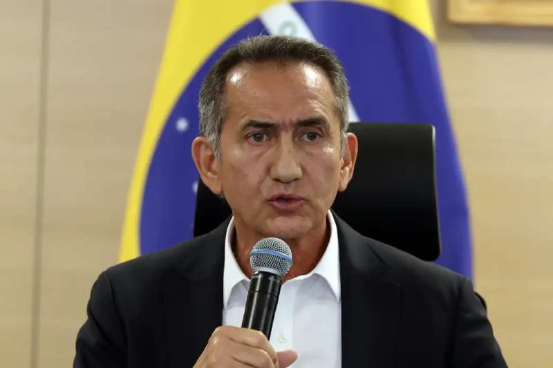 Ministro do Desenvolvimento Regional e Exército garantem socorro às vítimas de enchentes na Paraíba 3 waldez goes