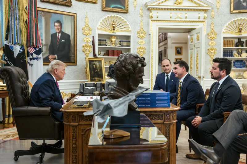 reuniao flavio x trump