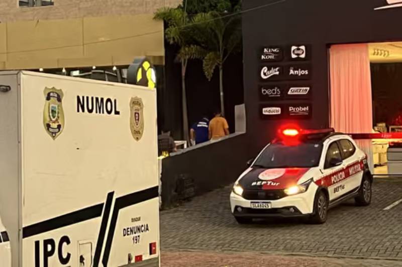 Homem é morto a tiros em frente a conveniência no bairro de Manaíra, em João Pessoa 5 homi manaira 040926