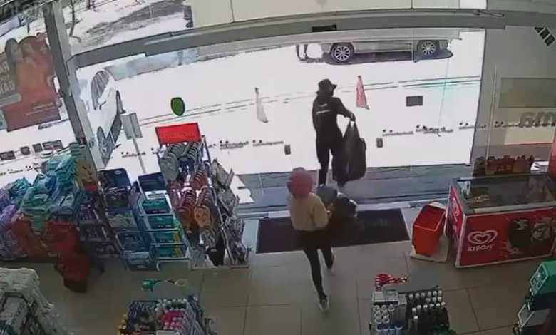 assalto farmacia 131125