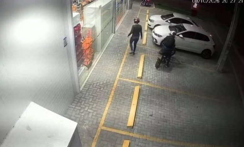 Farmácia é assaltada e tem canetas emagrecedoras levadas em Campina Grande 1 assalto farmacia cg 051026