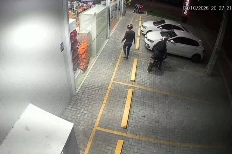 Farmácia é assaltada e tem canetas emagrecedoras levadas em Campina Grande 9 assalto farmacia cg 051026