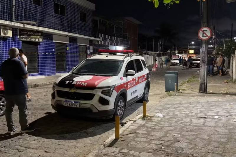 Condutor de ambulância é morto a tiros em espetinho de Jaguaribe, em João Pessoa 26 ataque tiros jaguaribe 101026