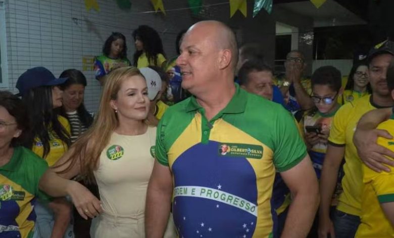 cabo gilberto comemora