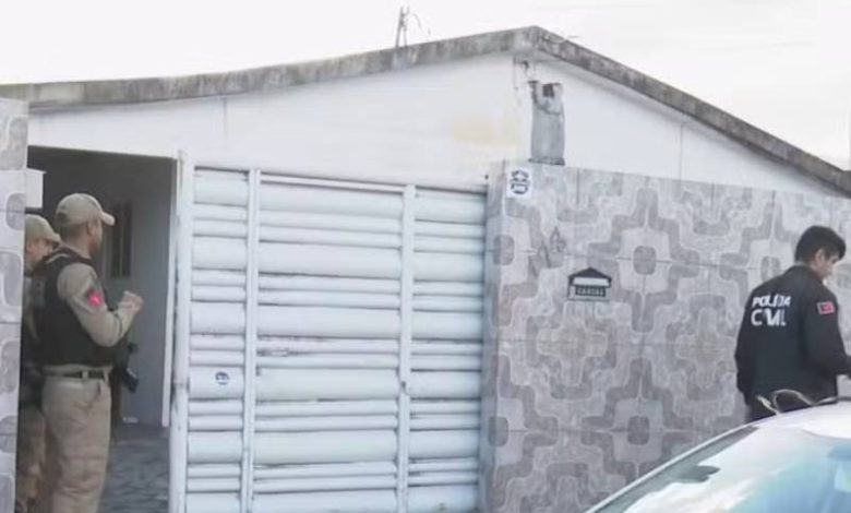 Casal é encontrado morto com marcas de facadas em casa de Mangabeira, em João Pessoa 1 casal morto mangabeira 071026