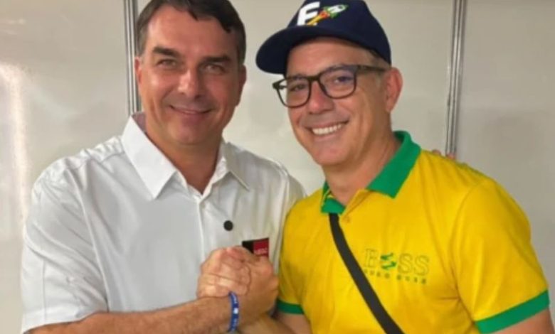 Francinaldo Bandeira reconhece erro em fala sobre artistas e coloca presidência da Via Folia à disposição 1 ex presidente via folia e flavio